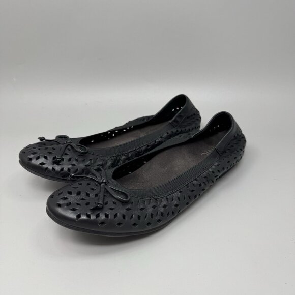 Vionic Spark Surin Black Perforated Slip On Ballet Flat Size 8.5 - Picture 3 of 8